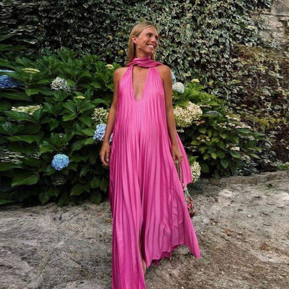 Formal Dress Female - Kırmızı Abiye Tasarım V Yaka Kolsuz